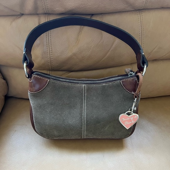 Dooney & Bourke Handbags - Dooney & Bourke Tote Bag